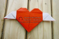 Origami trái tim có cánh