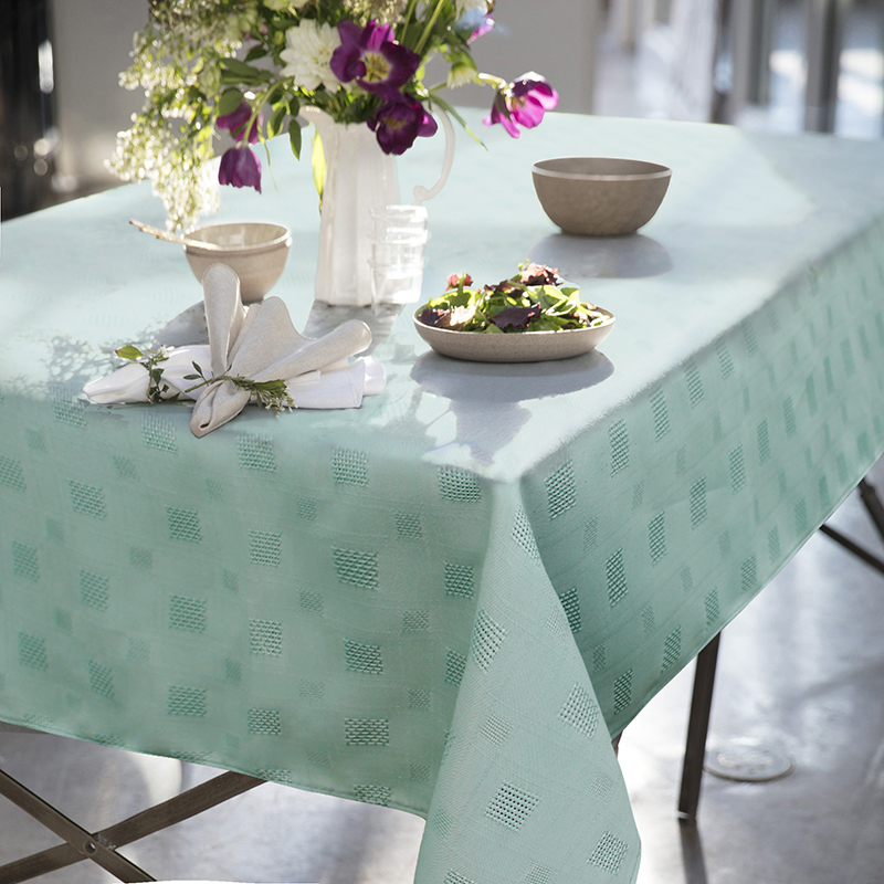khăn trải bàn màu xanh ngọc